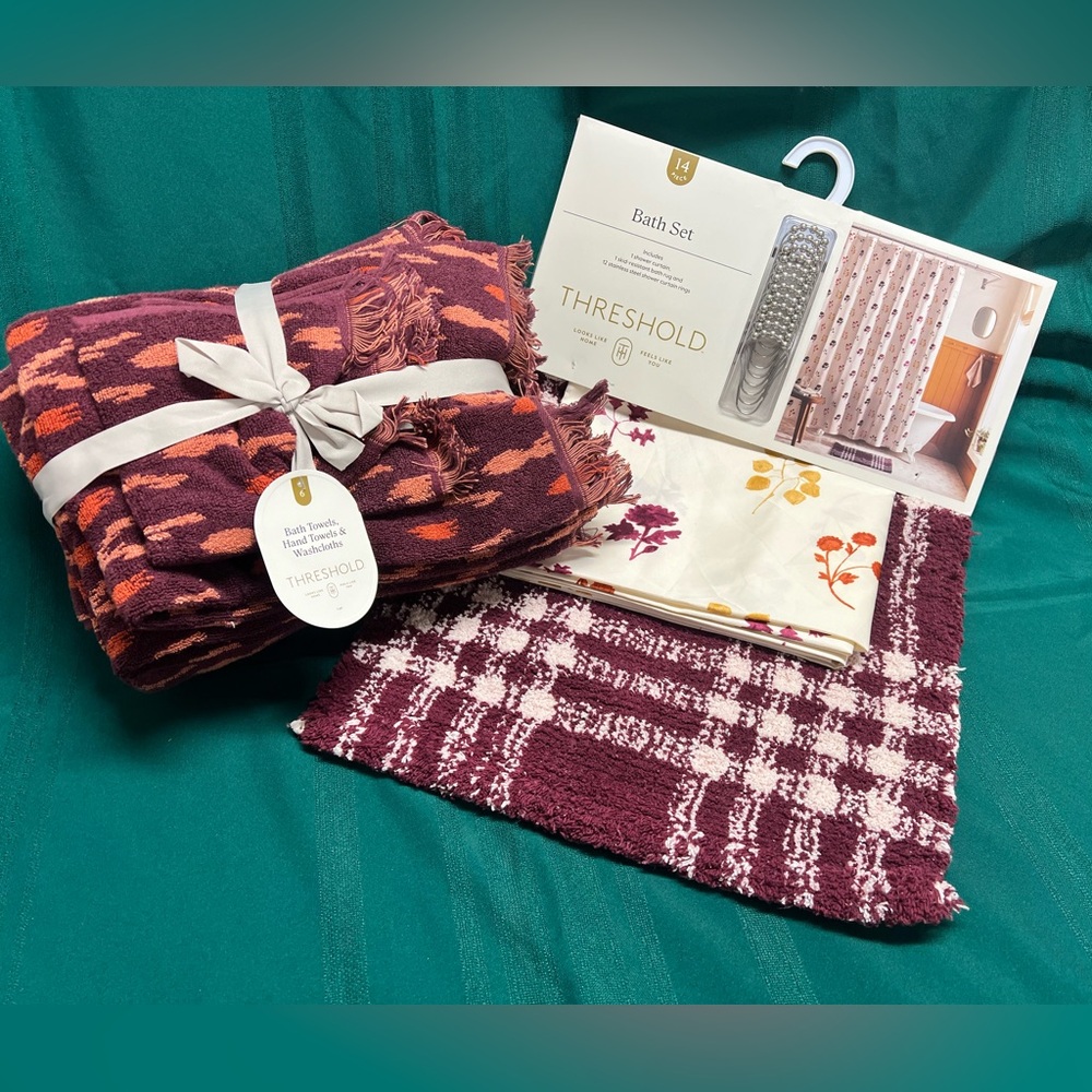 Shower curtain and mat and Bath Towel bundle - Picture 1 of 10
